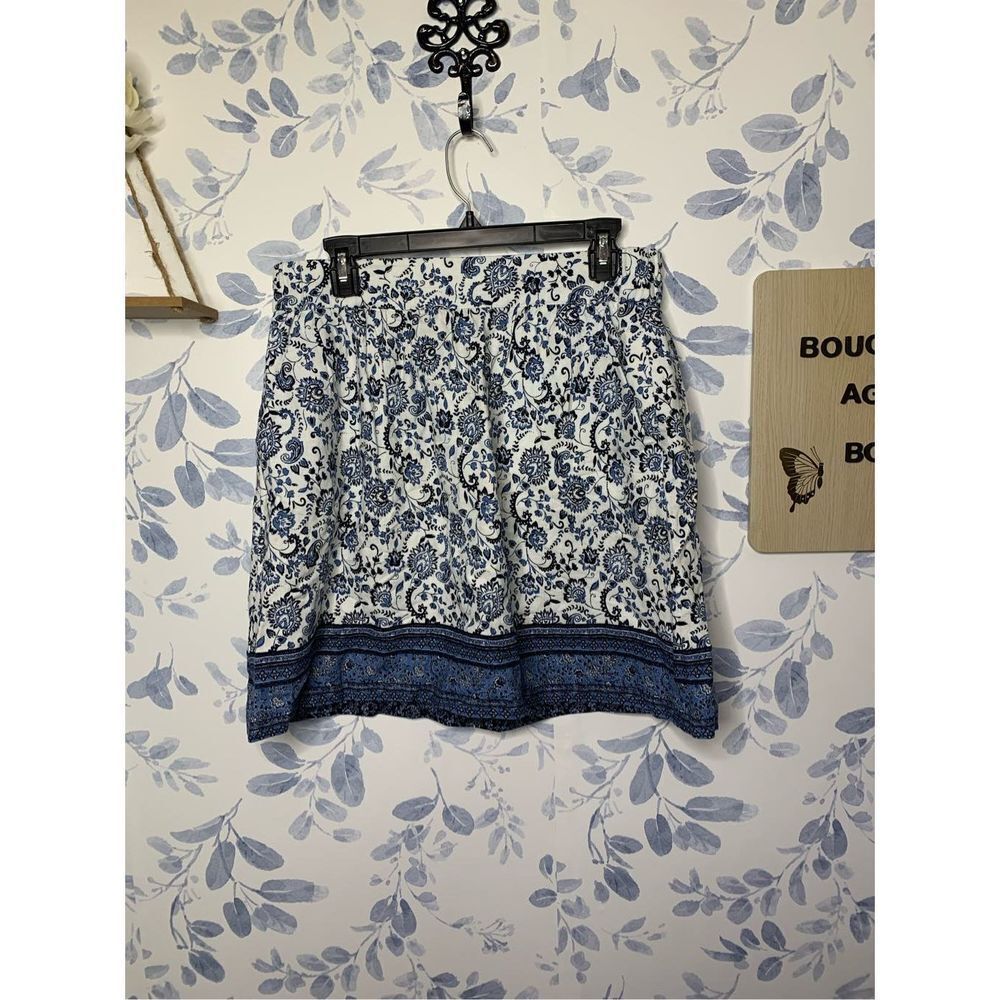 Loft Above The Knee Paisley Blue Skirt Size S - Picture 2 of 7